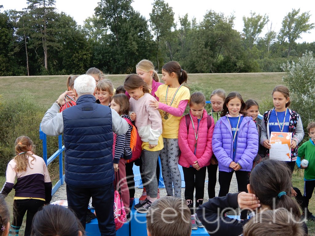 Mezei futóbajnokság Berettyóújfaluban 98